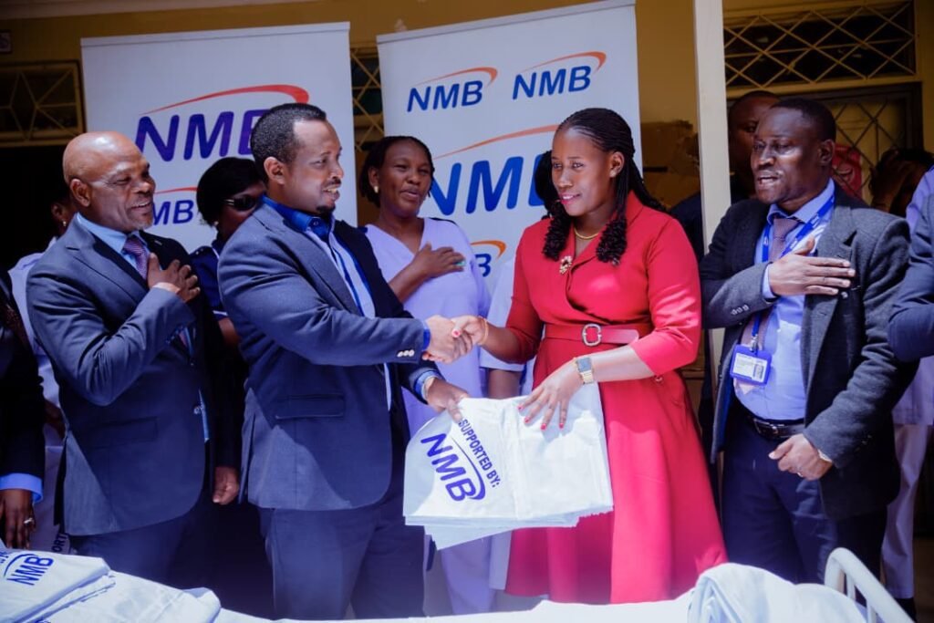 MCHANGO WA NMB LUSHOTO WAINUA SEKTA YA AFYA NA ELIMU -pesatu.co.tz