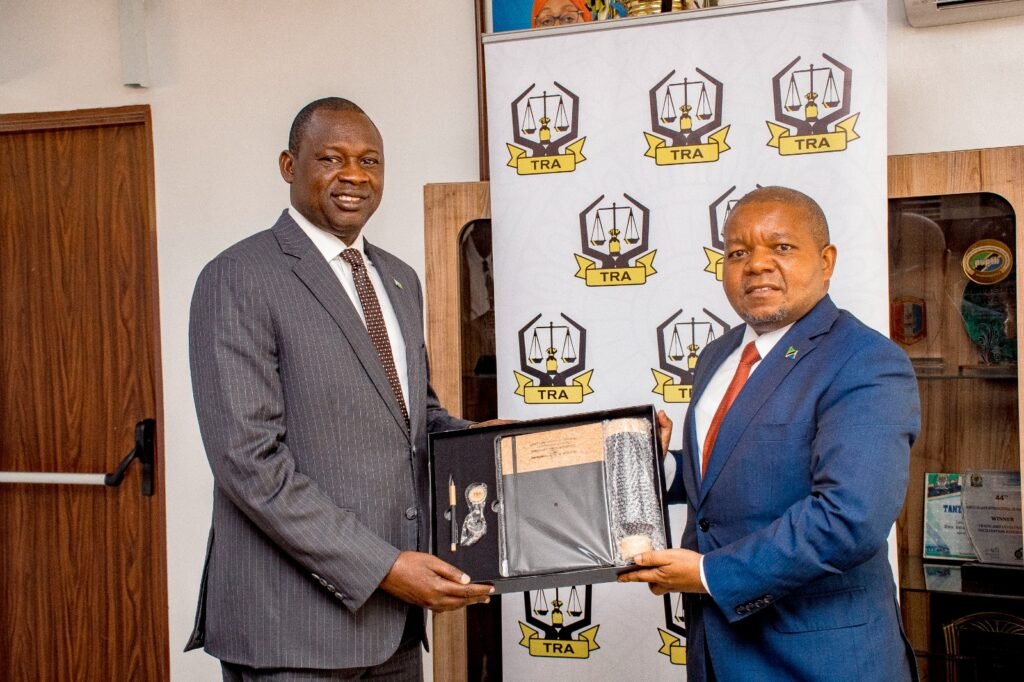 TRA,SSRA WAANZISHA MAPINDUZI YA KODI NA BIASHARA 3 TRA,SSRA WAANZISHA MAPINDUZI YA KODI NA BIASHARA -pesatu.co.tz