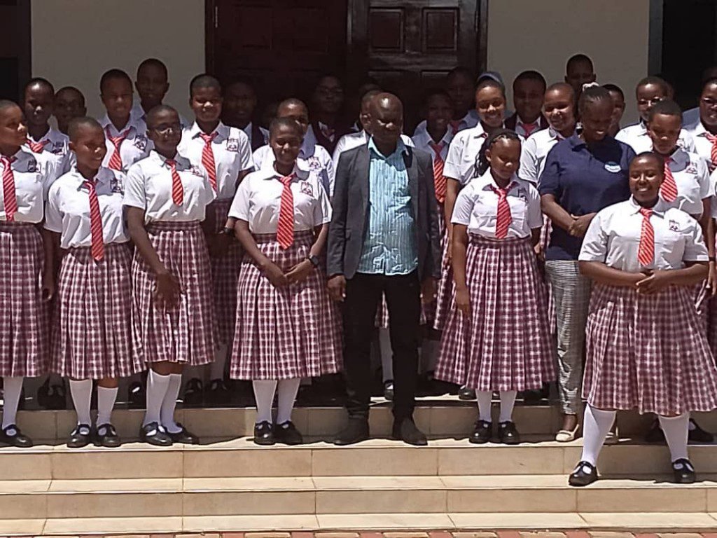 AQRB YAKABIDHI ZAWADI KWA WASHINDI 2024/25 -pesatu.co.tz