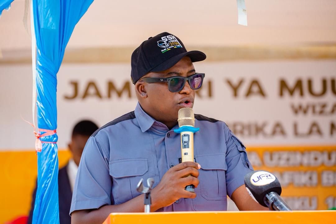 MAVUNDE AZINDUA KIWANDA CHA KUZALISHA MKAA MBADALA -pesatu.co.tz