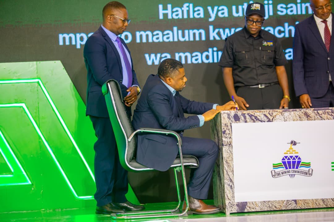 WACHIMBAJI WADOGO WAPATA FURSA MPYA 4 WACHIMBAJI WADOGO WAPATA FURSA MPYA -pesatu.co.tz